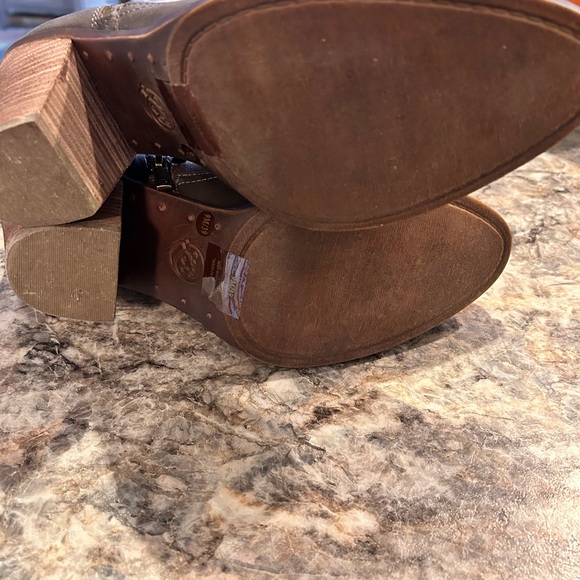 Ladies Lucky Brand Ankle Boots Chocolate Brown - Picture 6 of 8